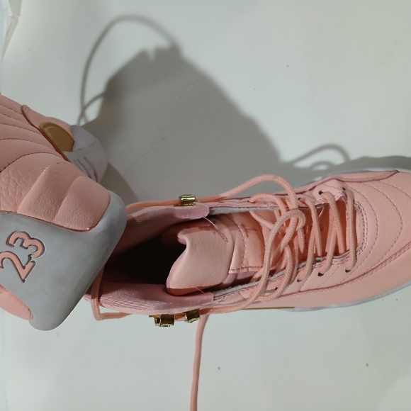 Jordan Pink Sneakers with Ankle Support - Picture 4 of 6